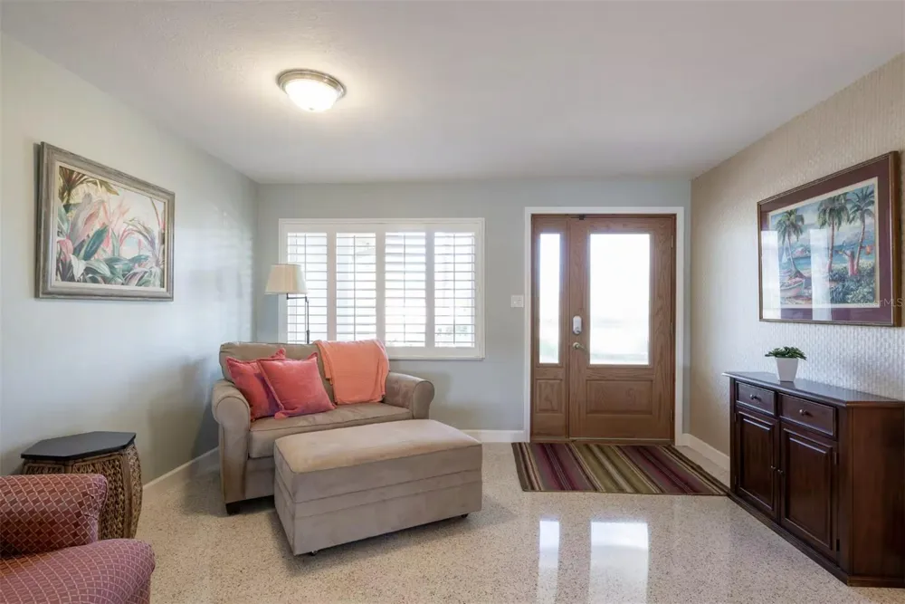 378 WESTWINDS DRIVE Palm Harbor, FL 34683