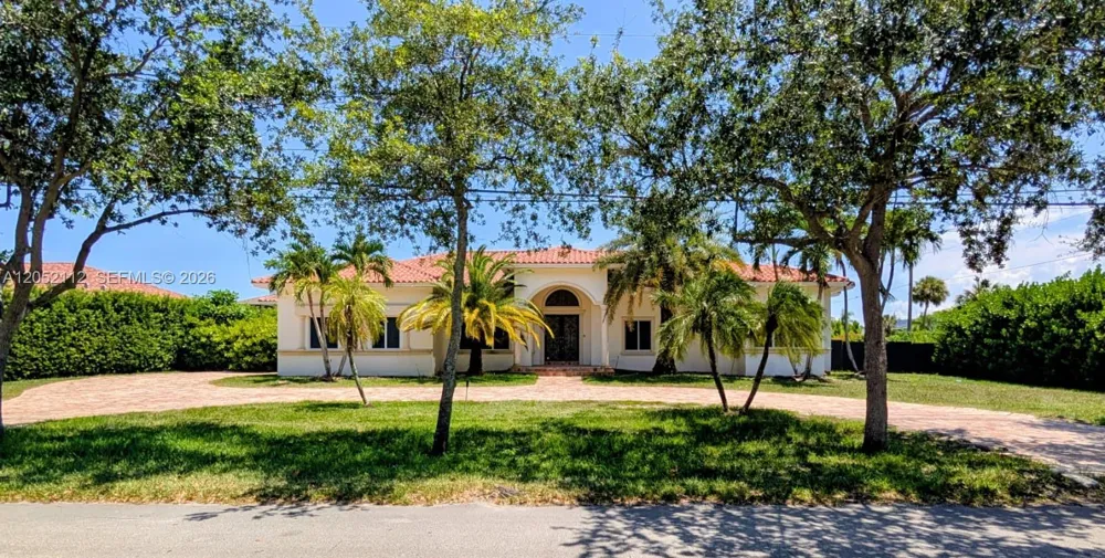 6990 SW 90th St Pinecrest, FL 33156