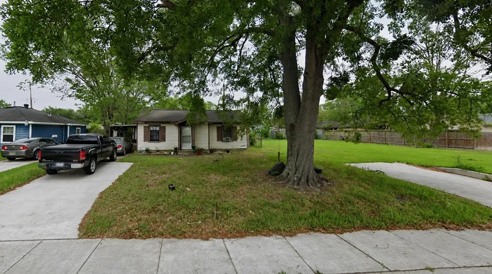 621 Kansas Street Pasadena, TX 77506