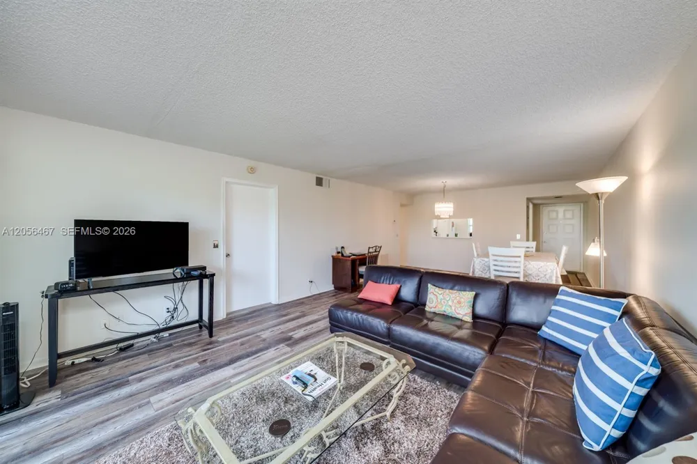 12701 SW 13th St #307F Pembroke Pines, FL 33027