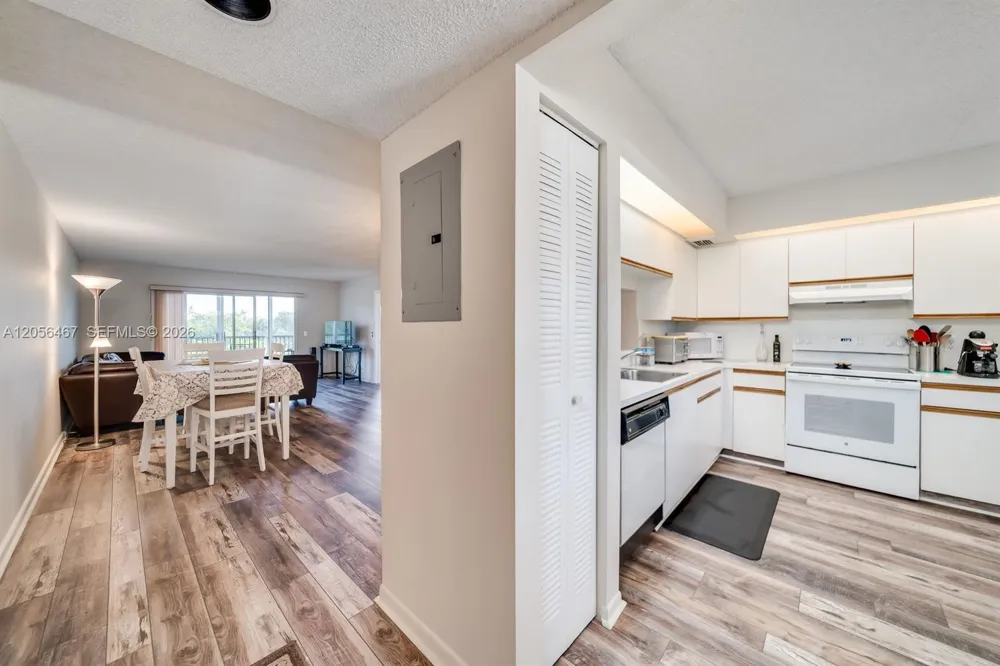 12701 SW 13th St #307F Pembroke Pines, FL 33027