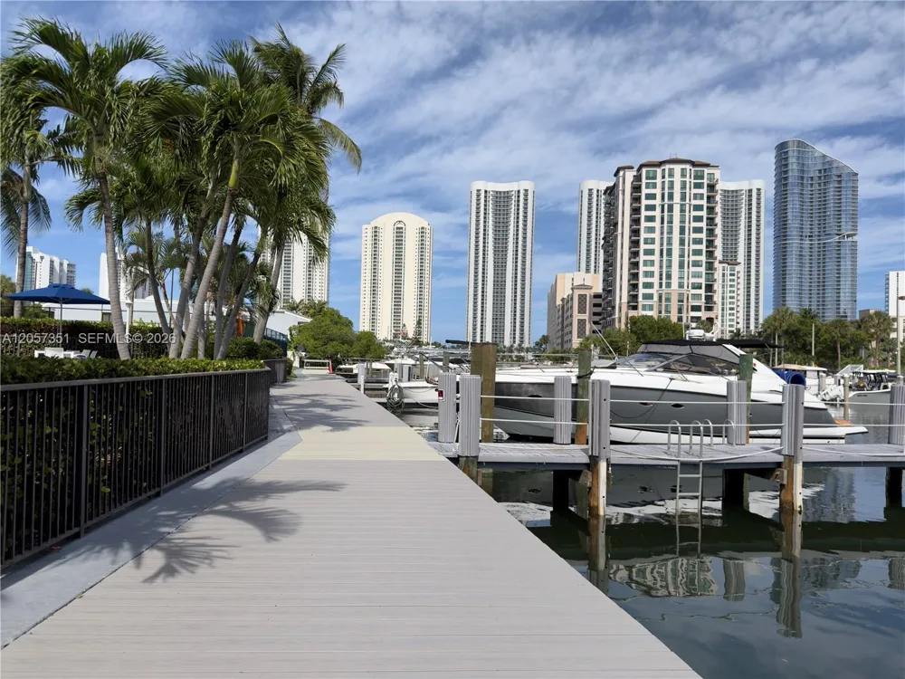 329 Poinciana Dr #909 Sunny Isles Beach, FL 33160