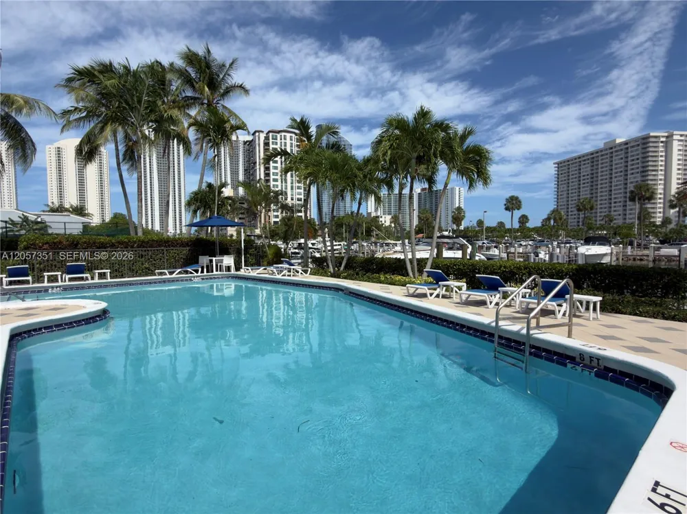 329 Poinciana Dr #909 Sunny Isles Beach, FL 33160