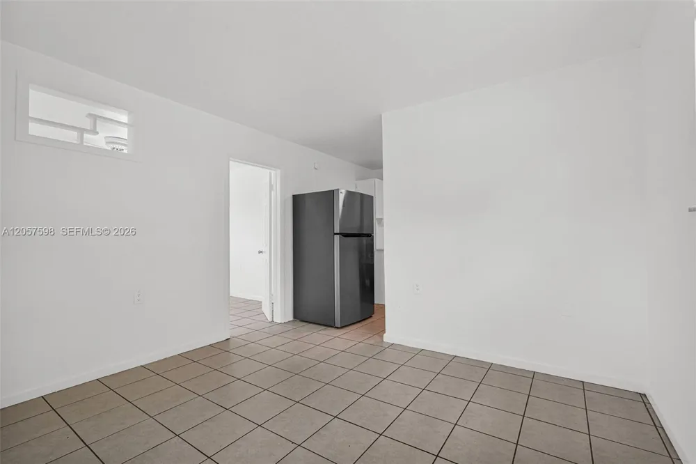 577 NW 90th St #6 El Portal, FL 33150