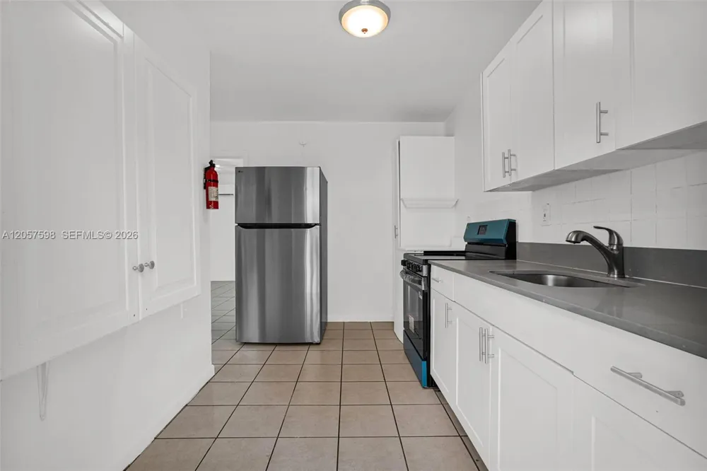 577 NW 90th St #6 El Portal, FL 33150