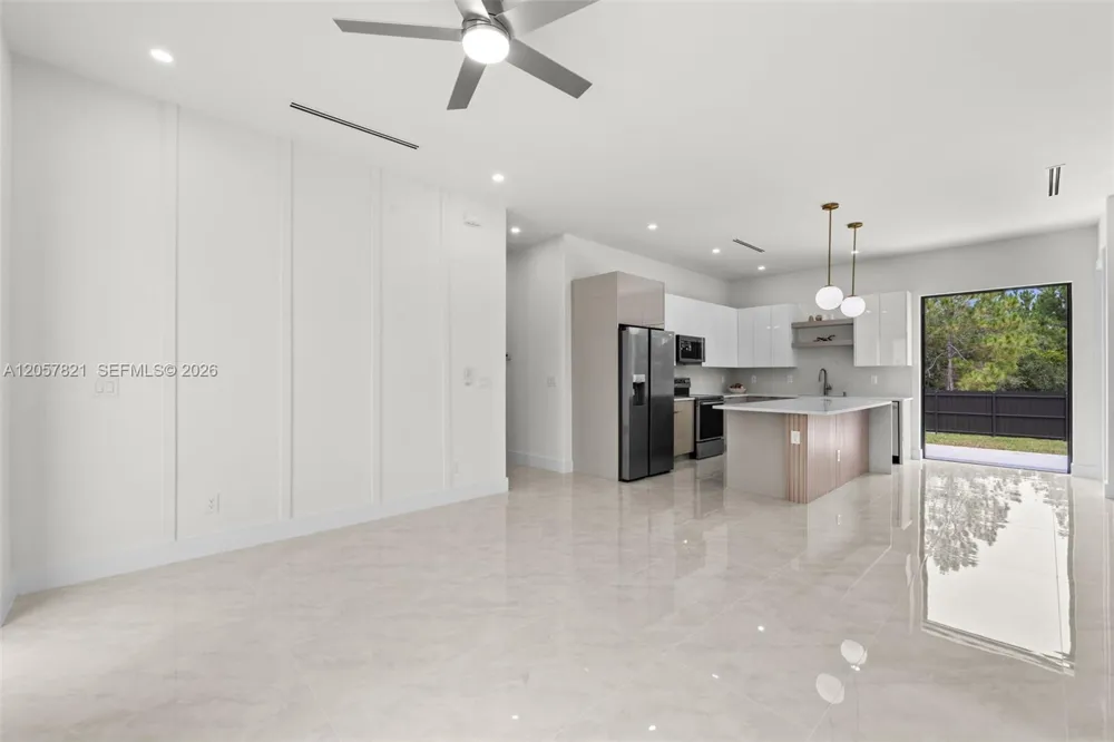 1039 Bassinger Ave S Lehigh Acres, FL 33974