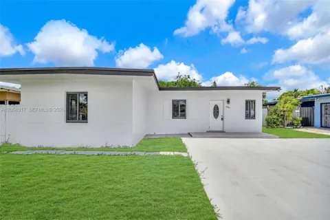 580 NW 116th Ter