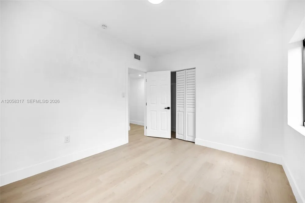 580 NW 116th Ter Miami, FL 33168