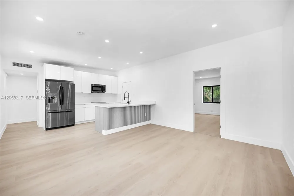 580 NW 116th Ter Miami, FL 33168