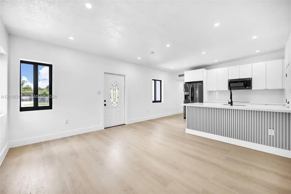 580 NW 116th Ter Miami, FL 33168