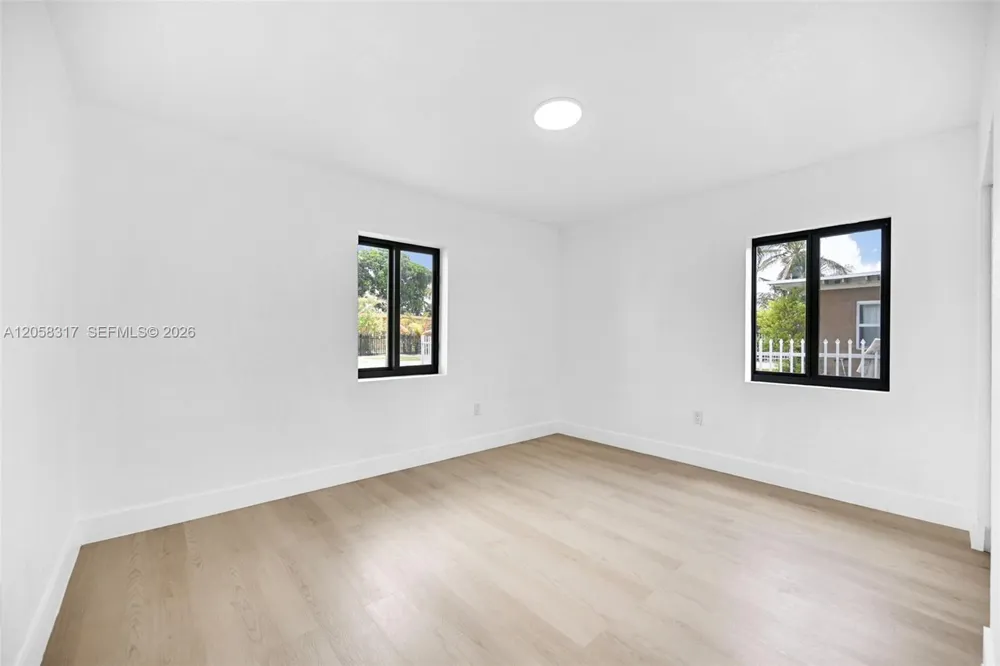 580 NW 116th Ter Miami, FL 33168