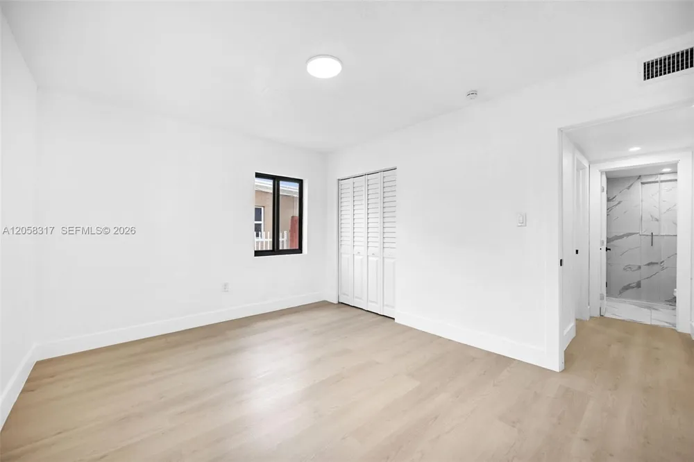 580 NW 116th Ter Miami, FL 33168
