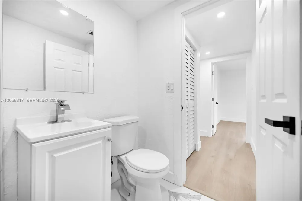 580 NW 116th Ter Miami, FL 33168