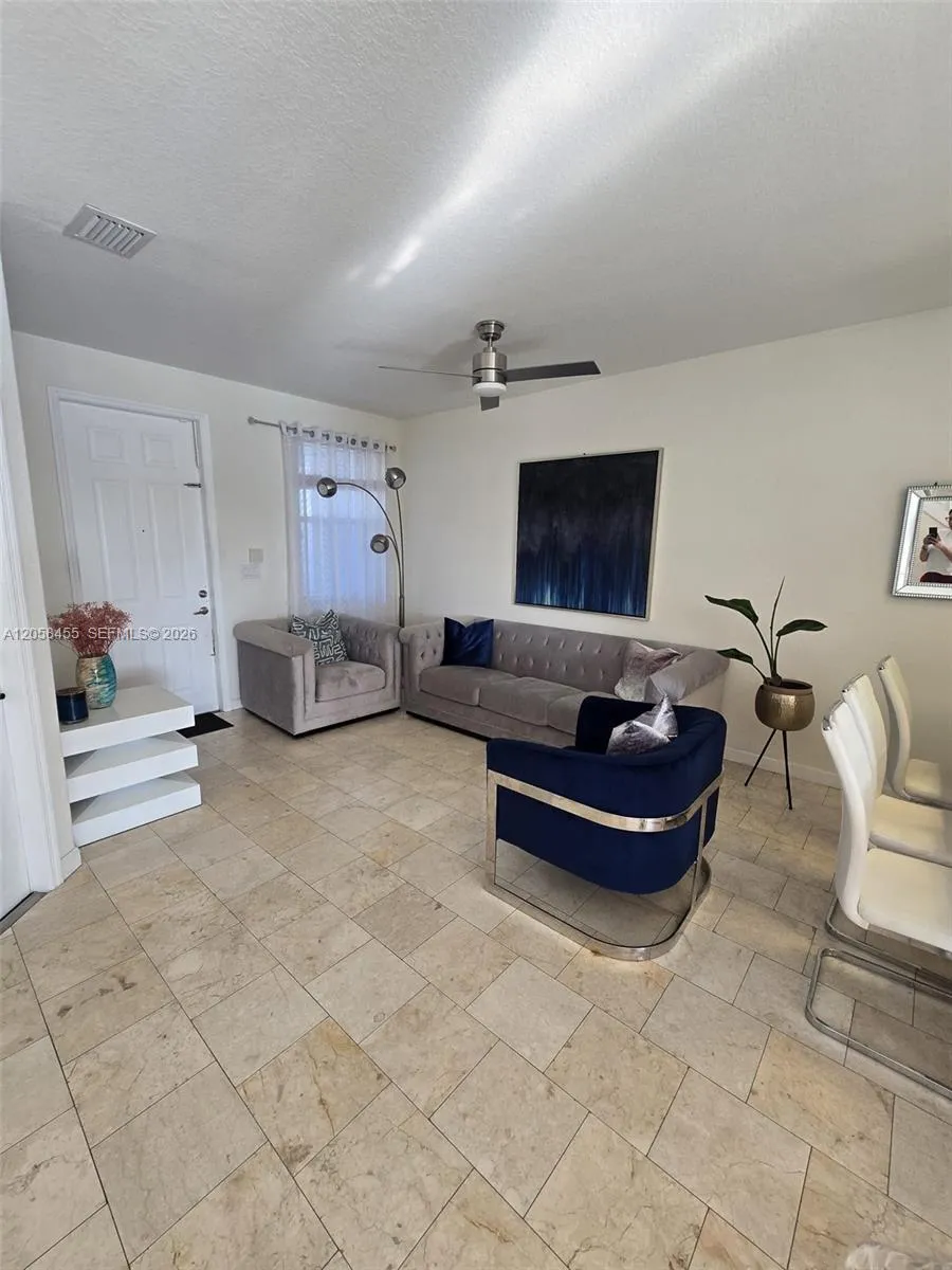7950 NW 108th Pl Doral, FL 33178