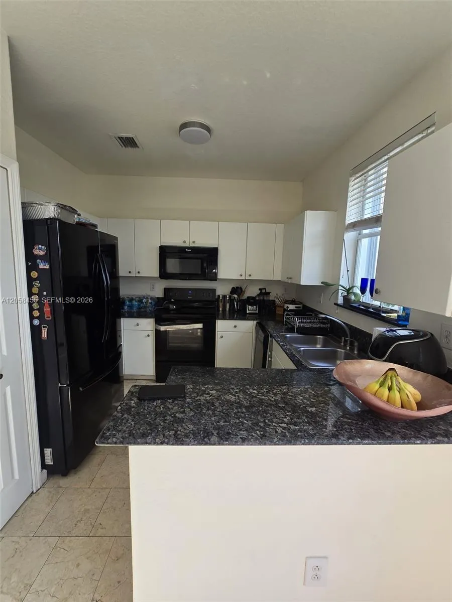 7950 NW 108th Pl Doral, FL 33178