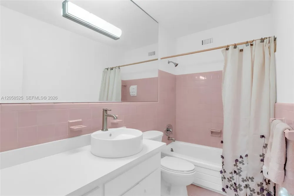 1101 98th St #5 Bay Harbor Islands, FL 33154