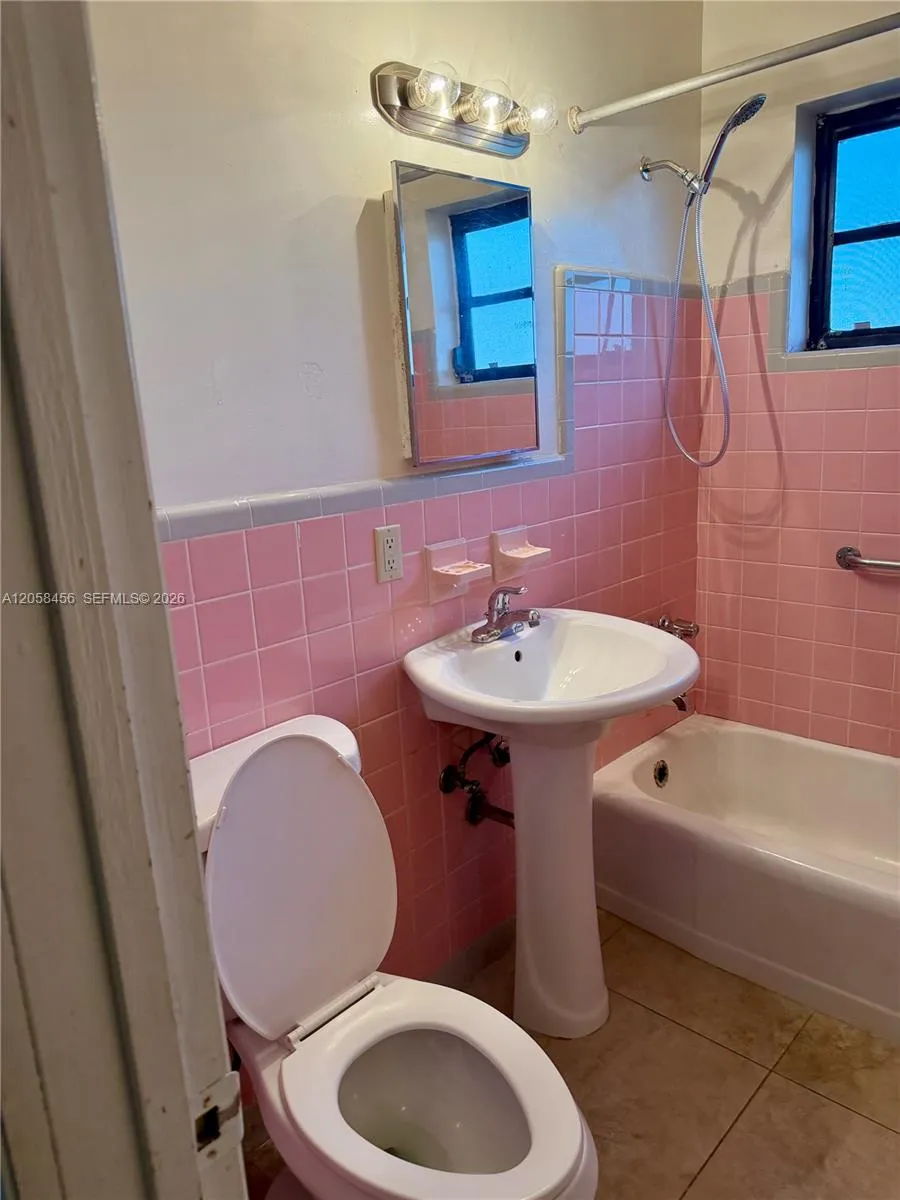 10701 SW 149th St Miami, FL 33176