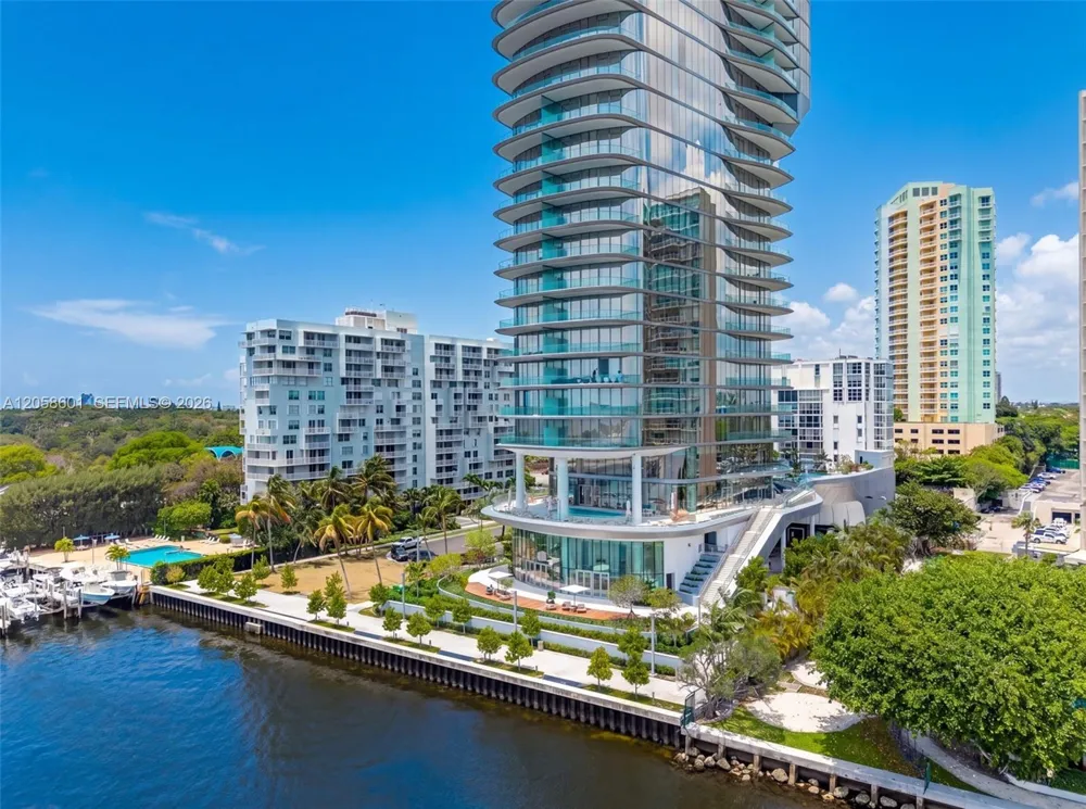 175 SE 25th Rd #604 Miami, FL 33129