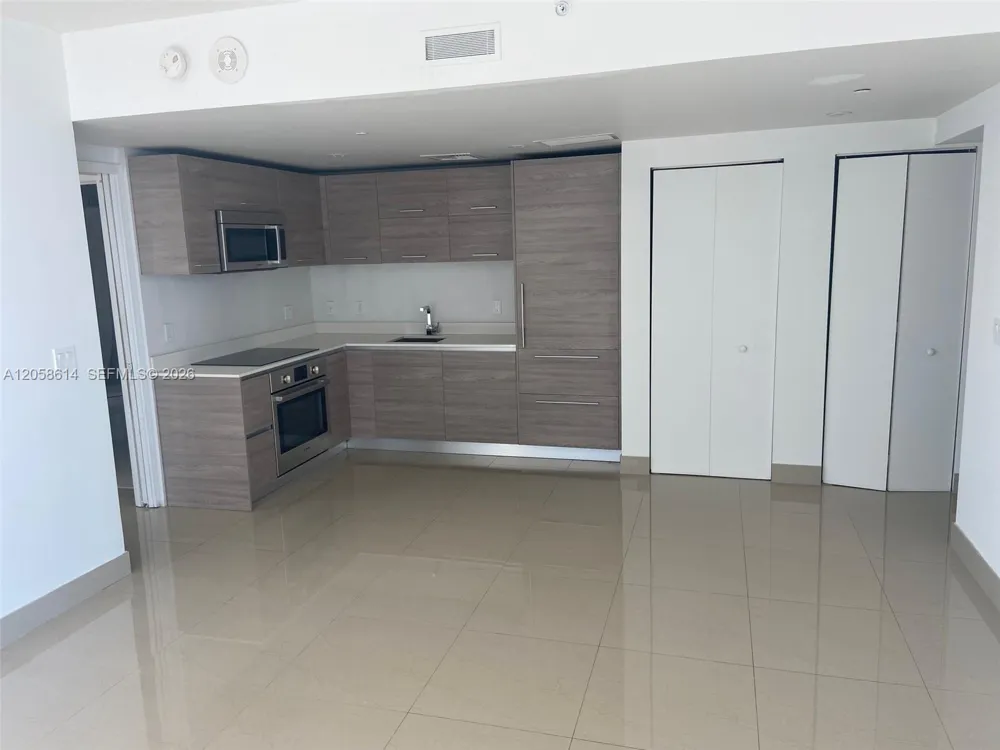 1300 S Miami Ave #2207 Miami, FL 33130