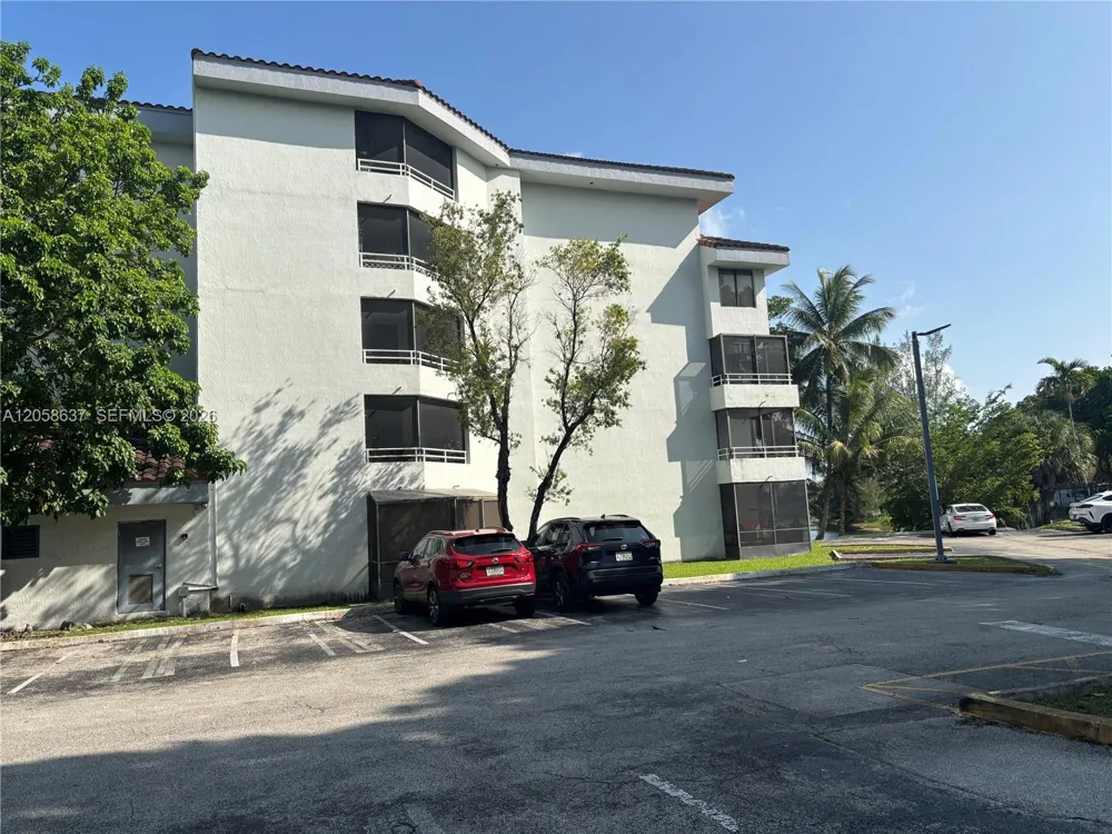 8305 SW 152nd Ave #A111 Miami, FL 33193