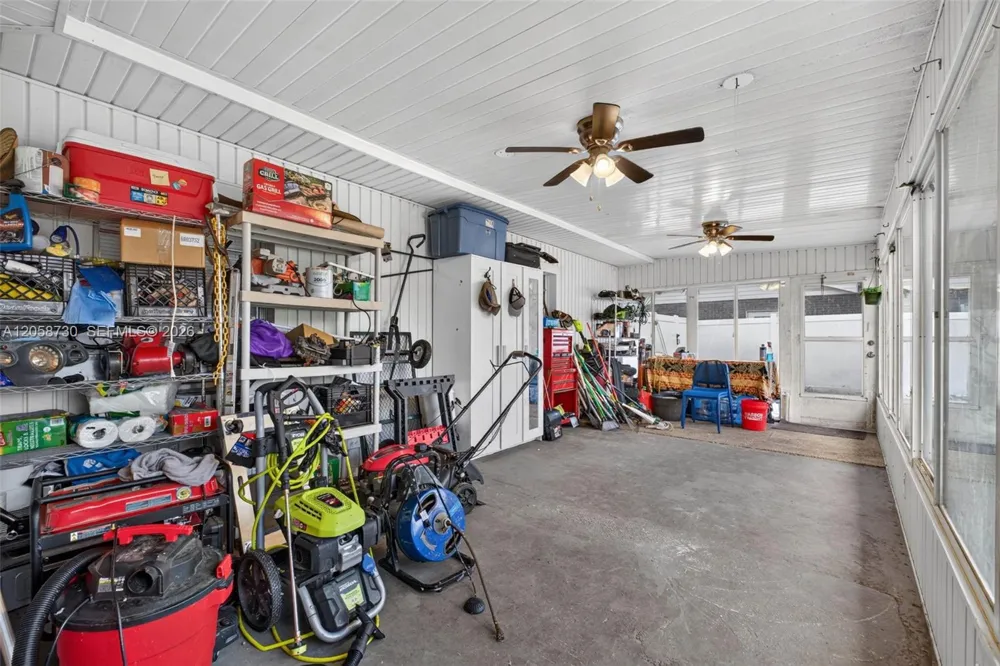 215 Palm Avenue Other City - In The State Of Florida, FL 33823