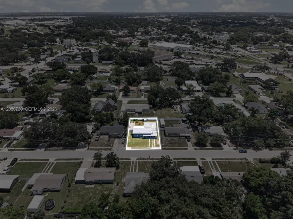 215 Palm Avenue Other City - In The State Of Florida, FL 33823
