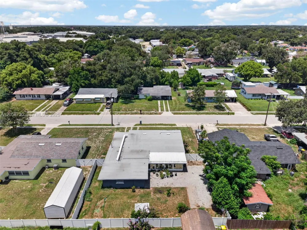 215 Palm Avenue Other City - In The State Of Florida, FL 33823