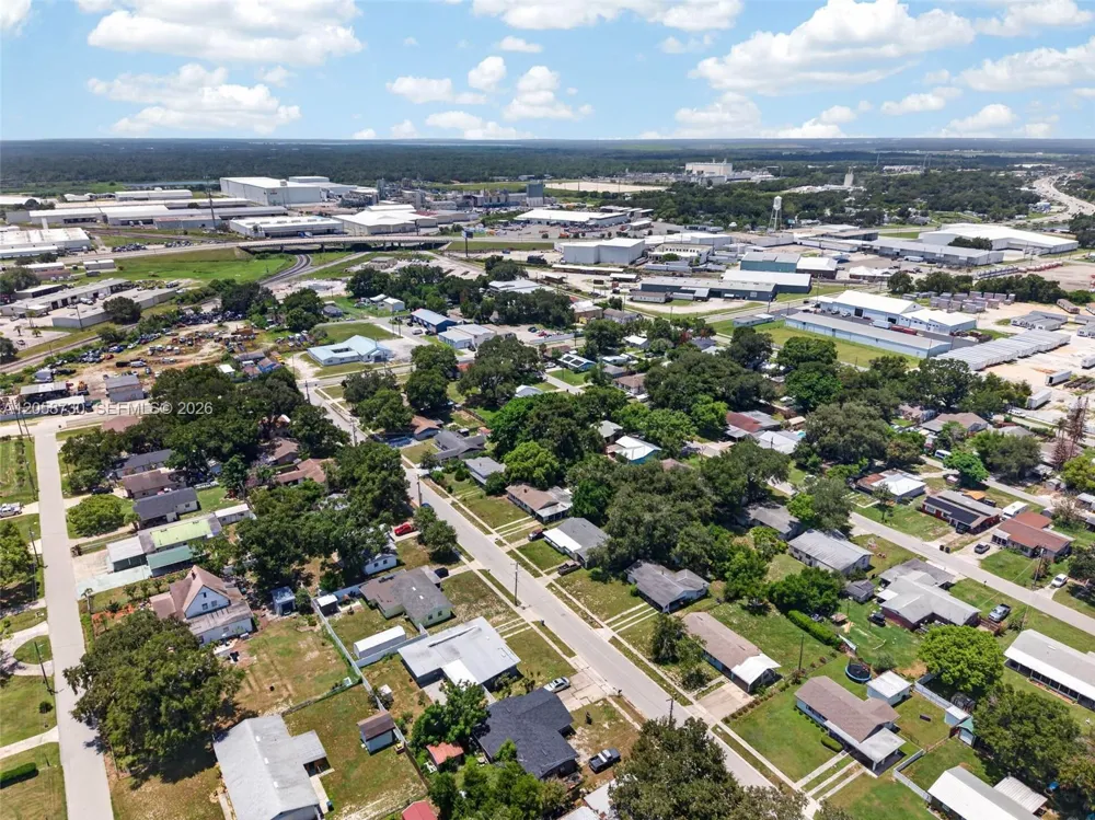215 Palm Avenue Other City - In The State Of Florida, FL 33823