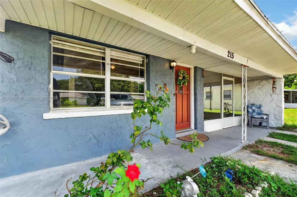 215 Palm Avenue Other City - In The State Of Florida, FL 33823