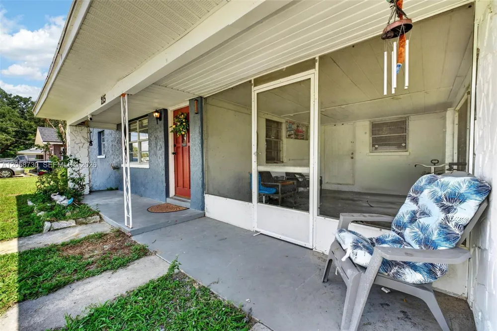 215 Palm Avenue Other City - In The State Of Florida, FL 33823
