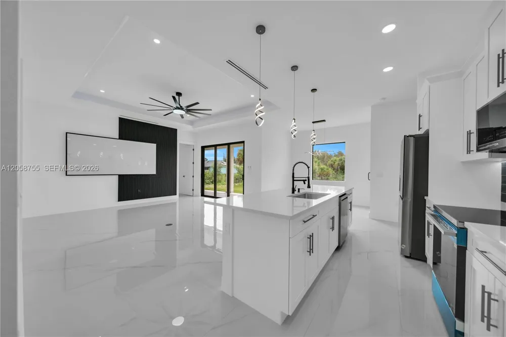 731 La Plata Ave Lehigh Acres, FL 33974