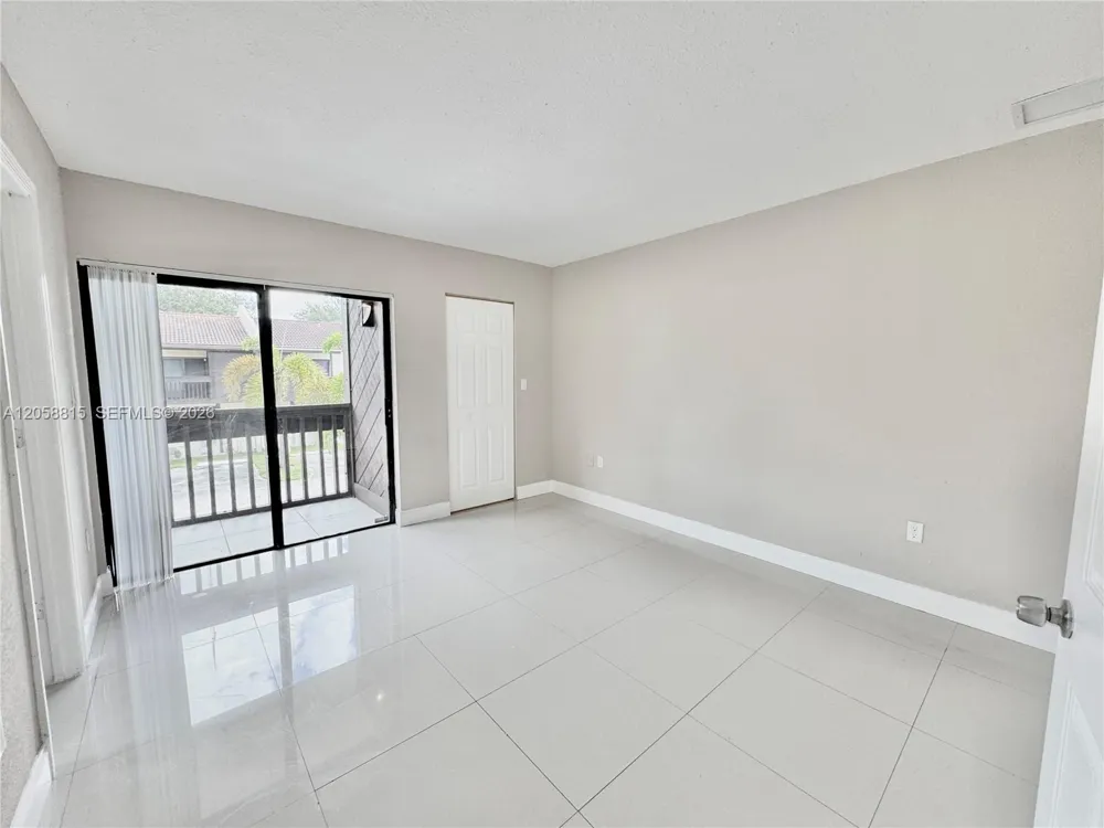 3840 SW 52nd Ave #3840 Pembroke Park, FL 33023