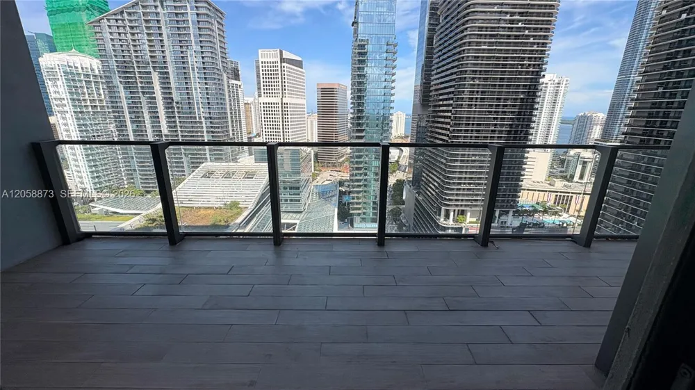 88 SW 7th St #2603 Miami, FL 33130
