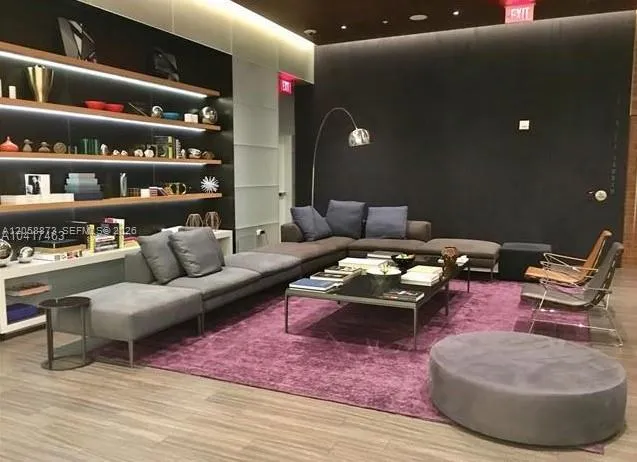 88 SW 7th St #2603 Miami, FL 33130
