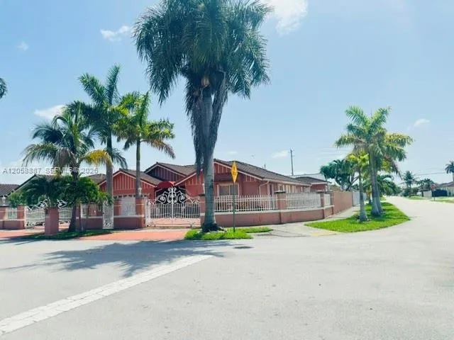 3179 SW 139th Ct Miami, FL 33175