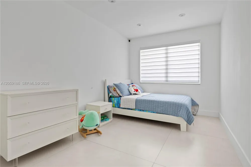 630 Allendale Rd Key Biscayne, FL 33149