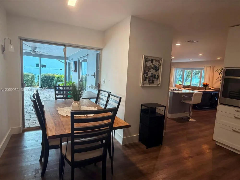 1760 SW 12th St Boca Raton, FL 33486