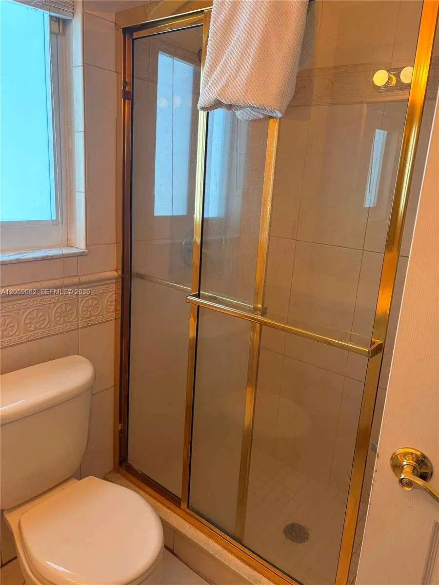 1760 SW 12th St Boca Raton, FL 33486