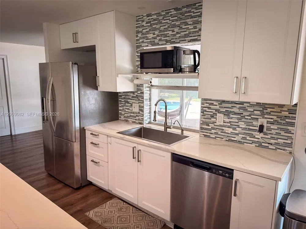 1760 SW 12th St Boca Raton, FL 33486
