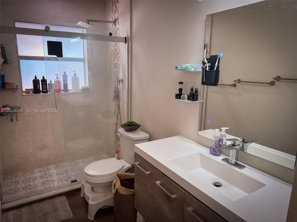 1760 SW 12th St Boca Raton, FL 33486
