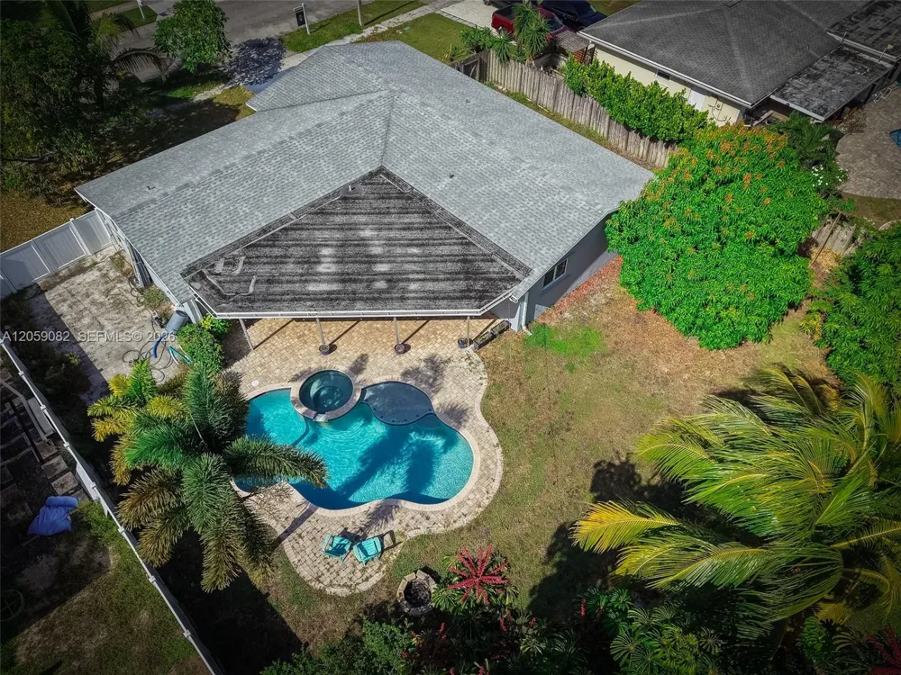 1760 SW 12th St Boca Raton, FL 33486