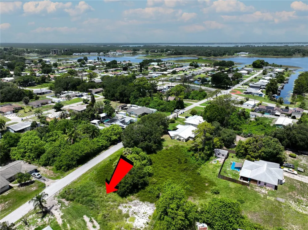 228 MELODY CT Lake Placid, FL 33852