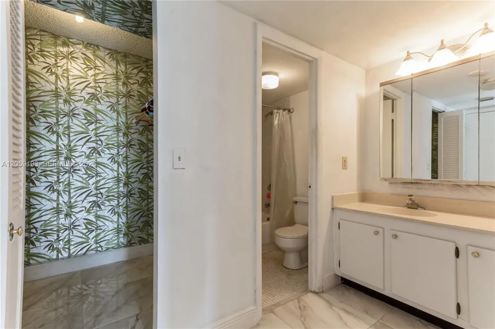 9273 Collins Ave #1101 Surfside, FL 33154