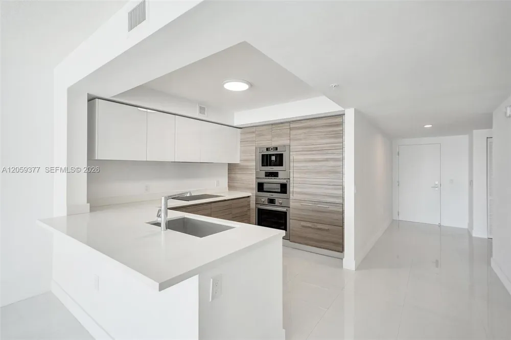 330 Sunny Isles Blvd #5-805 Sunny Isles Beach, FL 33160