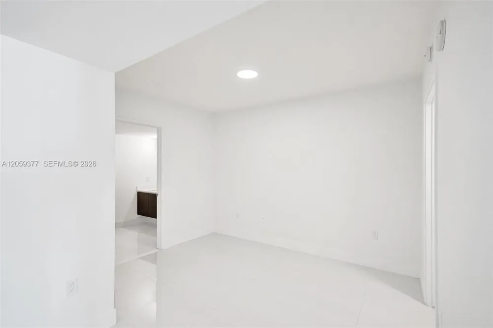 330 Sunny Isles Blvd #5-805 Sunny Isles Beach, FL 33160