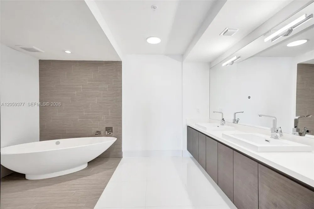 330 Sunny Isles Blvd #5-805 Sunny Isles Beach, FL 33160