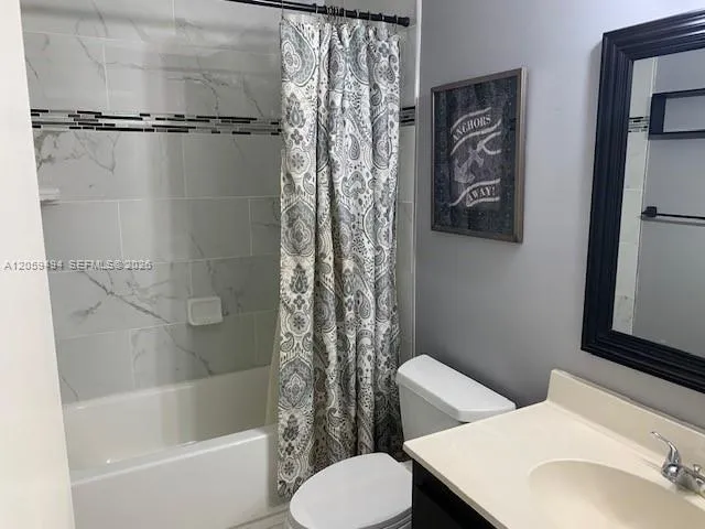 3904 NW Cinnamon Tree Cir Jensen Beach, FL 34957