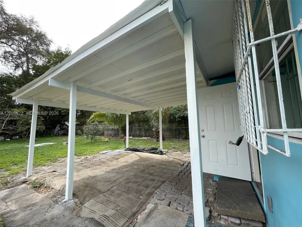 266 NW 32nd St Miami, FL 33127