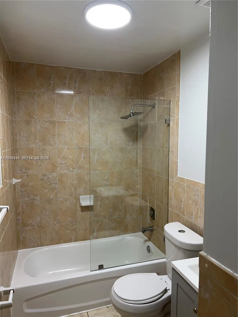 645 W 68th St #645 Hialeah, FL 33014