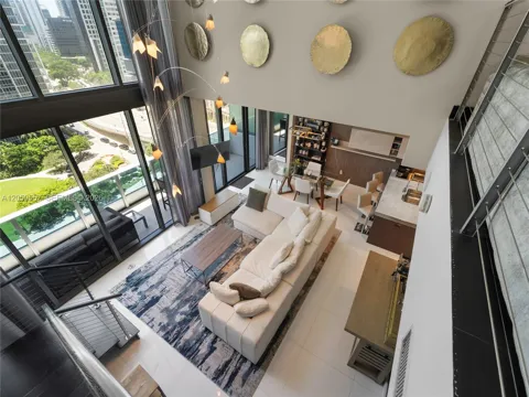 200 Biscayne Boulevard Way #1407